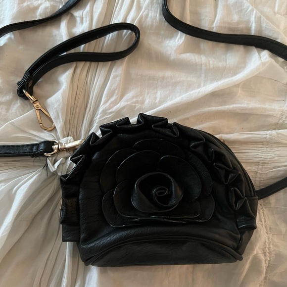 Black Flower Bag - Picture 2 of 3
